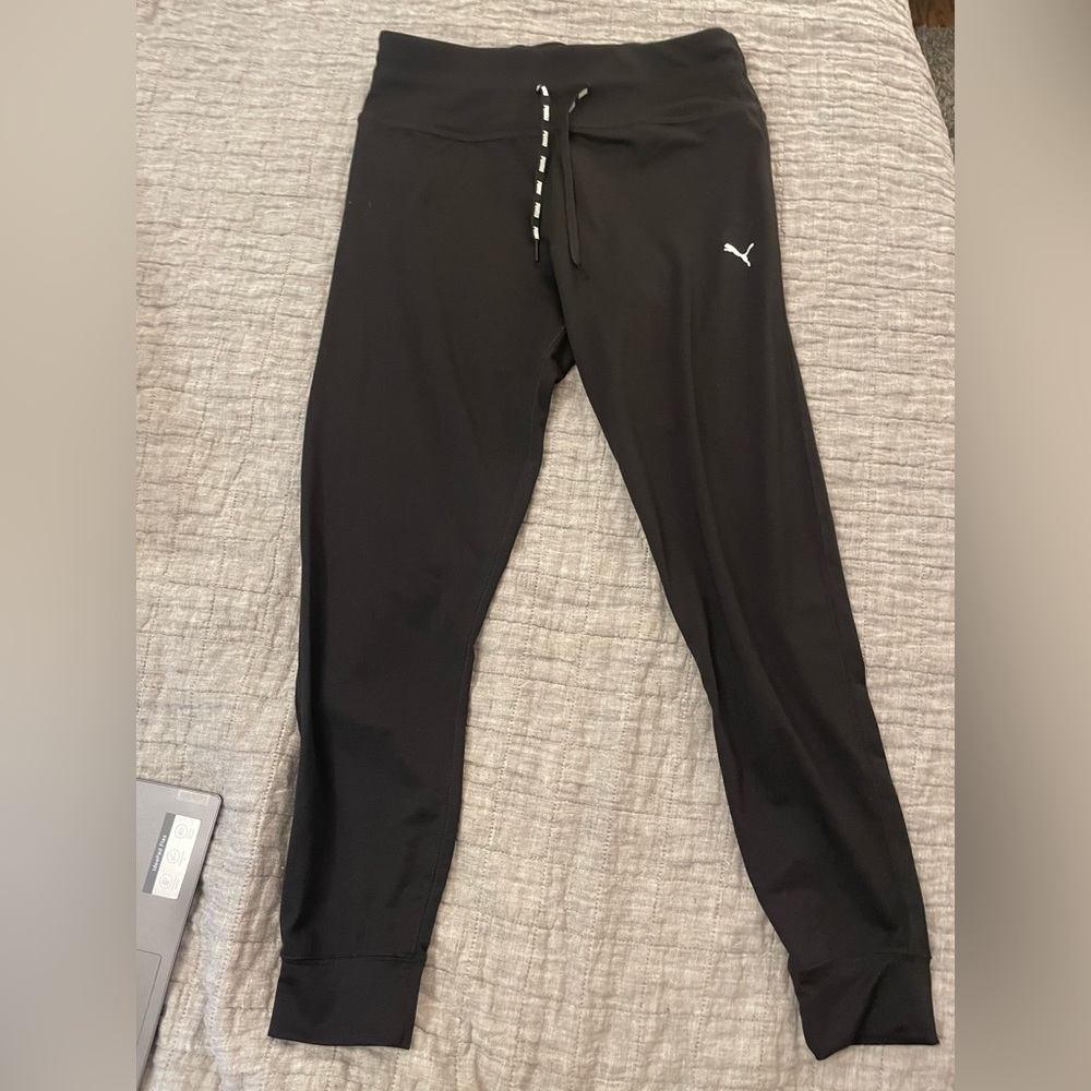 Puma Black Joggers Size Large. Great Condition.